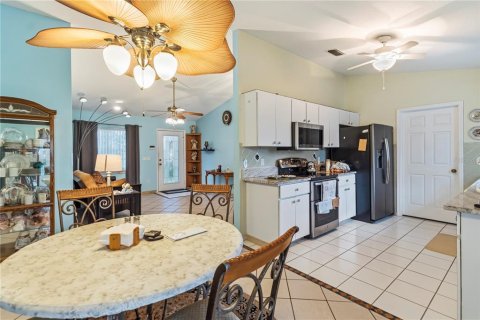 House in Ocala, Florida 2 bedrooms, 100.33 sq.m. № 2104967 - photo 14