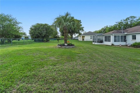 House in Ocala, Florida 2 bedrooms, 100.33 sq.m. № 2104967 - photo 30