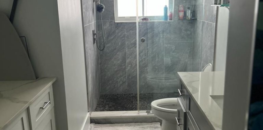 House in Plantation, Florida 3 bedrooms, 147.53 sq.m. № 1182742