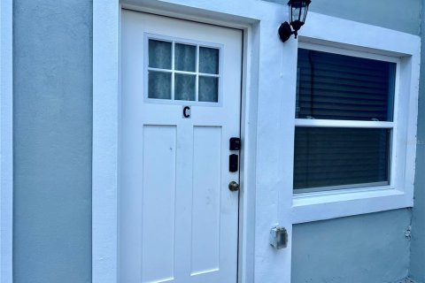 Condo in Maitland, Florida, 2 bedrooms  № 2106398 - photo 9