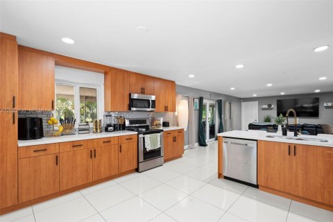 Villa ou maison à vendre à Homestead, Floride: 4 chambres, 190.45 m2 № 2068916 - photo 13