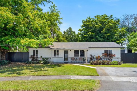 Villa ou maison à vendre à Homestead, Floride: 4 chambres, 190.45 m2 № 2068916 - photo 1