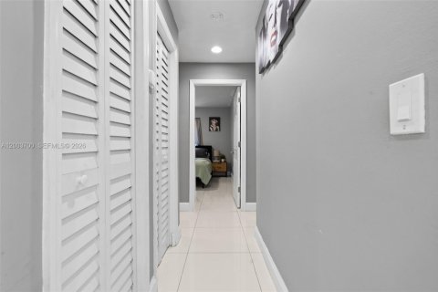 Villa ou maison à vendre à Homestead, Floride: 4 chambres, 190.45 m2 № 2068916 - photo 18