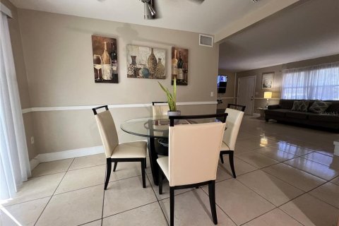 House in Titusville, Florida 3 bedrooms, 114.46 sq.m. № 1718551 - photo 7