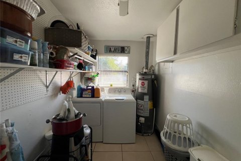 House in Titusville, Florida 3 bedrooms, 114.46 sq.m. № 1718551 - photo 28