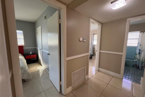 House in Titusville, Florida 3 bedrooms, 114.46 sq.m. № 1718551 - photo 10