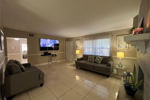 House in Titusville, Florida 3 bedrooms, 114.46 sq.m. № 1718551 - photo 5