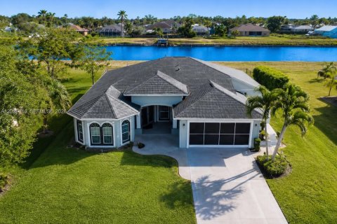 Villa ou maison à Port St. Lucie, Floride 3 chambres, 220.18 m2 № 2085407