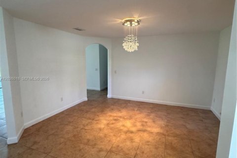 Villa ou maison à vendre à Port St. Lucie, Floride: 3 chambres, 220.18 m2 № 2085407 - photo 28