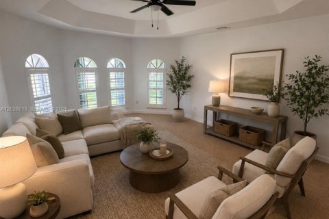 Villa ou maison à vendre à Port St. Lucie, Floride: 3 chambres, 220.18 m2 № 2085407 - photo 4