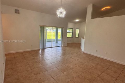 Villa ou maison à vendre à Port St. Lucie, Floride: 3 chambres, 220.18 m2 № 2085407 - photo 26