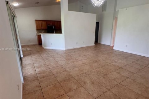 Villa ou maison à vendre à Port St. Lucie, Floride: 3 chambres, 220.18 m2 № 2085407 - photo 27