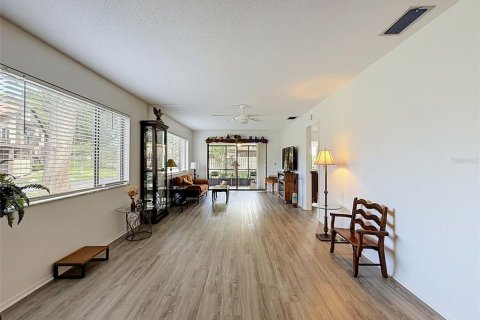 Copropriété à vendre à Hudson, Floride: 2 chambres, 106.28 m2 № 2233609 - photo 11