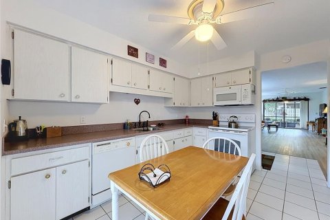 Copropriété à vendre à Hudson, Floride: 2 chambres, 106.28 m2 № 2233609 - photo 19