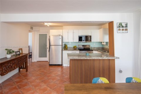Condominio en venta en North Bay Village, Florida, 3 dormitorios, 115.2 m2 № 1716379 - foto 4