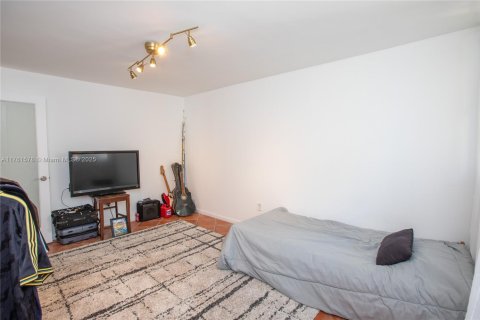 Condominio en venta en North Bay Village, Florida, 3 dormitorios, 115.2 m2 № 1716379 - foto 28