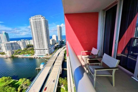 Condominio en venta en Hallandale Beach, Florida, 2 dormitorios, 94.76 m2 № 2006971 - foto 27