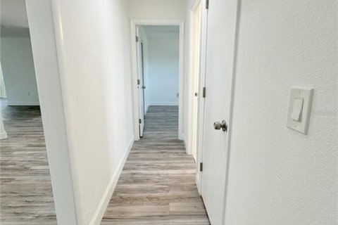 Villa ou maison à louer à Englewood, Floride: 3 chambres, 170.75 m2 № 2103798 - photo 16