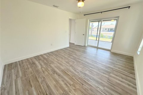 Villa ou maison à louer à Englewood, Floride: 3 chambres, 170.75 m2 № 2103798 - photo 6