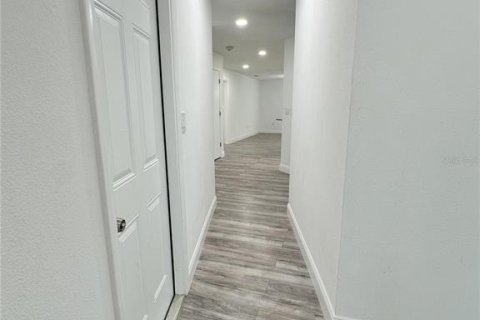 Villa ou maison à louer à Englewood, Floride: 3 chambres, 170.75 m2 № 2103798 - photo 11