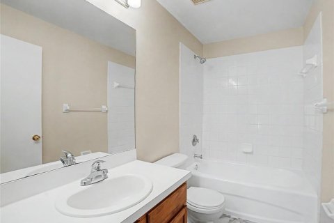 Townhouse in Riverview, Florida 3 bedrooms, 130.81 sq.m. № 2167595 - photo 13