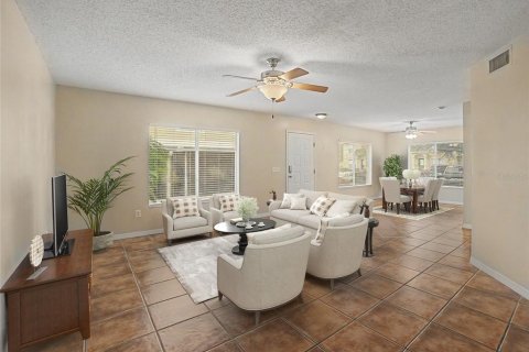 Townhouse in Riverview, Florida 3 bedrooms, 130.81 sq.m. № 2167595 - photo 5