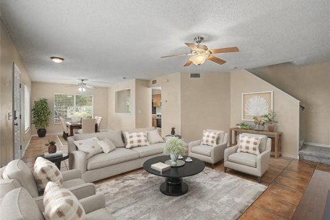 Townhouse in Riverview, Florida 3 bedrooms, 130.81 sq.m. № 2167595 - photo 4