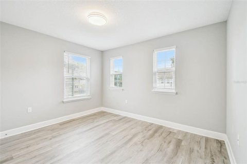 Купить виллу или дом в Овьедо, Флорида 10 комнат, 236.99м2, № 1907579 - фото 15