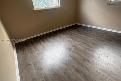 Villa ou maison à vendre à Fort Lauderdale, Floride: 4 chambres, 140.1 m2 № 1990077 - photo 5