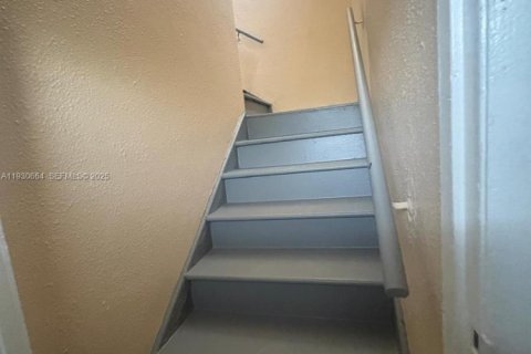 Villa ou maison à vendre à Fort Lauderdale, Floride: 4 chambres, 140.1 m2 № 1990077 - photo 12