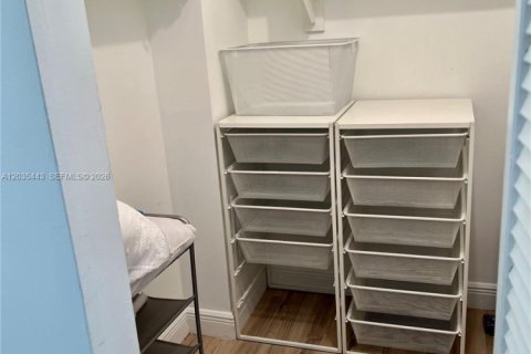 Apartment in Miami, Florida 53.88 sq.m. № 2171445 - photo 13
