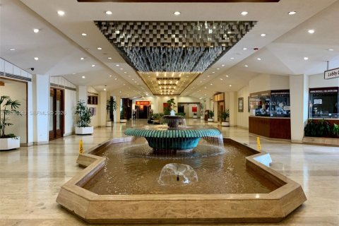Apartment in Miami, Florida 53.88 sq.m. № 2171445 - photo 25