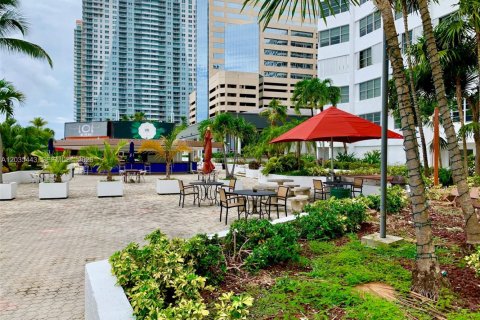 Apartment in Miami, Florida 53.88 sq.m. № 2171445 - photo 26