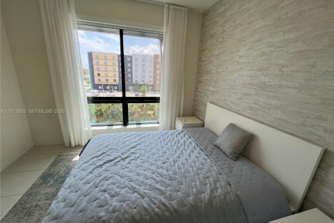 Снять в аренду кондоминиум в Дорал, Флорида 3 спальни, 104.05м2, № 2032432 - фото 11