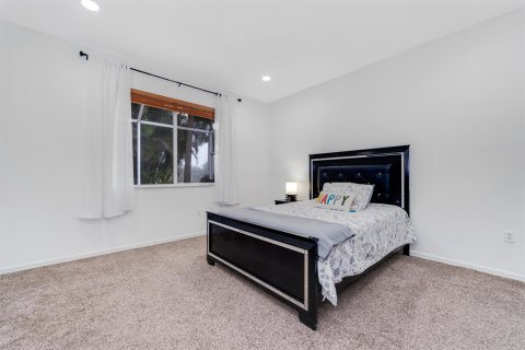 House in Naples, Florida 2 bedrooms, 144.93 sq.m. № 2187122 - photo 22