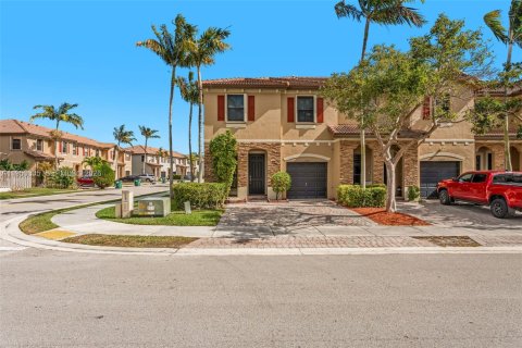 Таунхаус в Хомстед, Флорида 3 спальни, 142.6м2 № 2006801