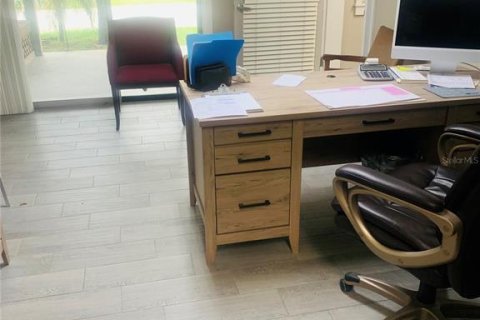 Immobilier commercial à louer à New Smyrna Beach, Floride: 74.32 m2 № 1273789 - photo 3