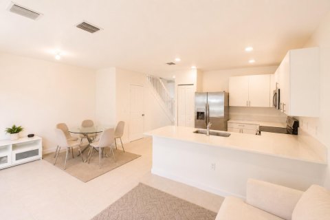 Adosado en alquiler en West Park, Florida, 3 dormitorios, 118.54 m2 № 2084974 - foto 14
