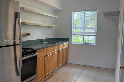 Condo in Miami, Florida  № 1994427 - photo 3