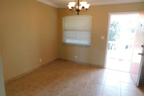 Condo in Plantation, Florida, 1 bedroom  № 2180417 - photo 13