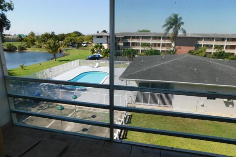 Condo in Plantation, Florida, 1 bedroom  № 2180417 - photo 3