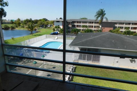 Condo in Plantation, Florida, 1 bedroom  № 2180417 - photo 4