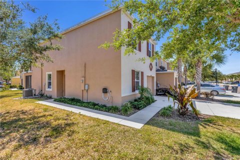 Adosado en venta en Gibsonton, Florida, 3 dormitorios, 156.45 m2 № 1153117 - foto 2