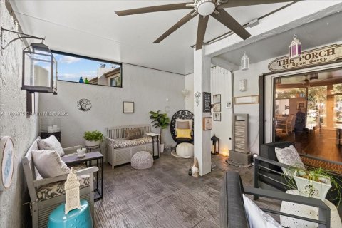 Copropriété à vendre à Pembroke Pines, Floride: 3 chambres, 136.75 m2 № 1959427 - photo 15