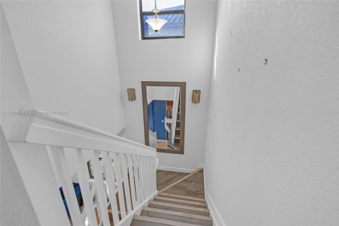Townhouse in Homestead, Florida 3 bedrooms, 173.73 sq.m. № 1809759 - photo 14