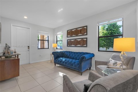 Townhouse in Homestead, Florida 3 bedrooms, 173.73 sq.m. № 1809759 - photo 3