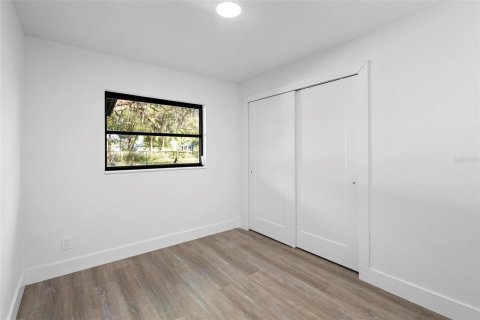 Casa en venta en Apopka, Florida, 5 dormitorios, 182.09 m2 № 1618957 - foto 10