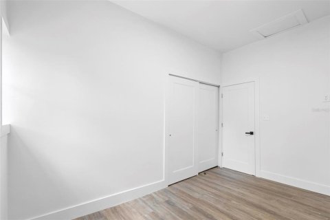 Casa en venta en Apopka, Florida, 5 dormitorios, 182.09 m2 № 1618957 - foto 19