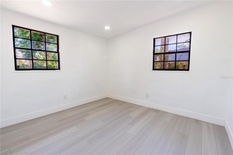 Villa ou maison à vendre à Tampa, Floride: 3 chambres, 117.52 m2 № 2129075 - photo 15