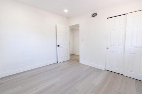 Villa ou maison à vendre à Tampa, Floride: 3 chambres, 117.52 m2 № 2129075 - photo 19